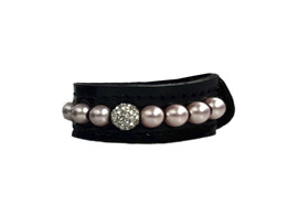 BRACELET EXCLUSIVE BLACK PATENT LEATHER 1 ROW PEARL PINK SMALL